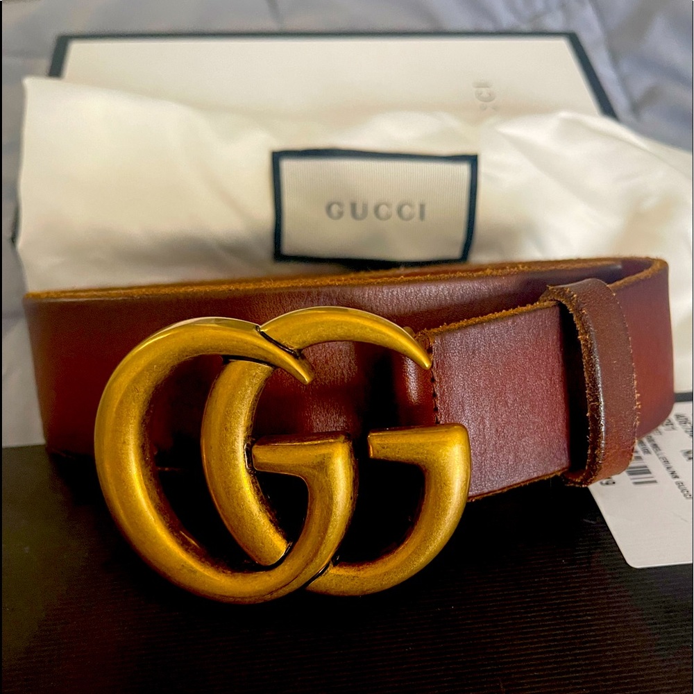 Women Gucci belt